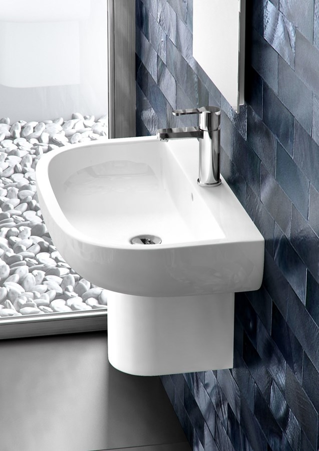 Compact 450 basin and round fronted semi pedestal 450 basin